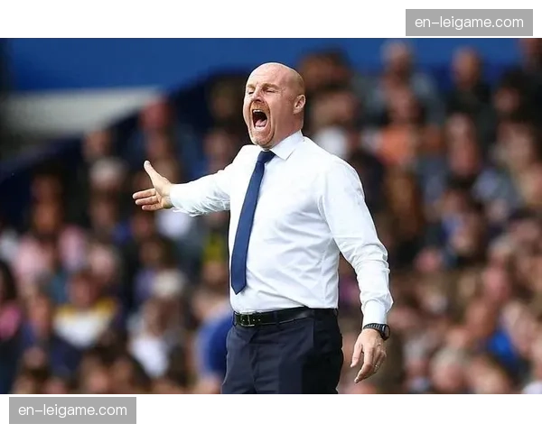 森林主帅戴奇不满曼城绝杀前疑似推人 赛后情绪激动质疑裁判组 森林主帅戴奇不满曼城绝杀前疑似推人 赛后情绪激动质疑裁判组